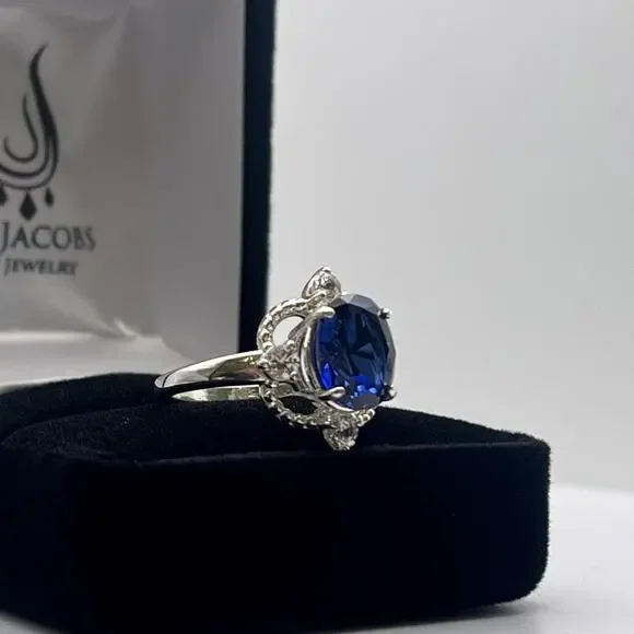 Beautiful 3.5ctw Oval Cut Lab Grown Sapphire Ring Size 7